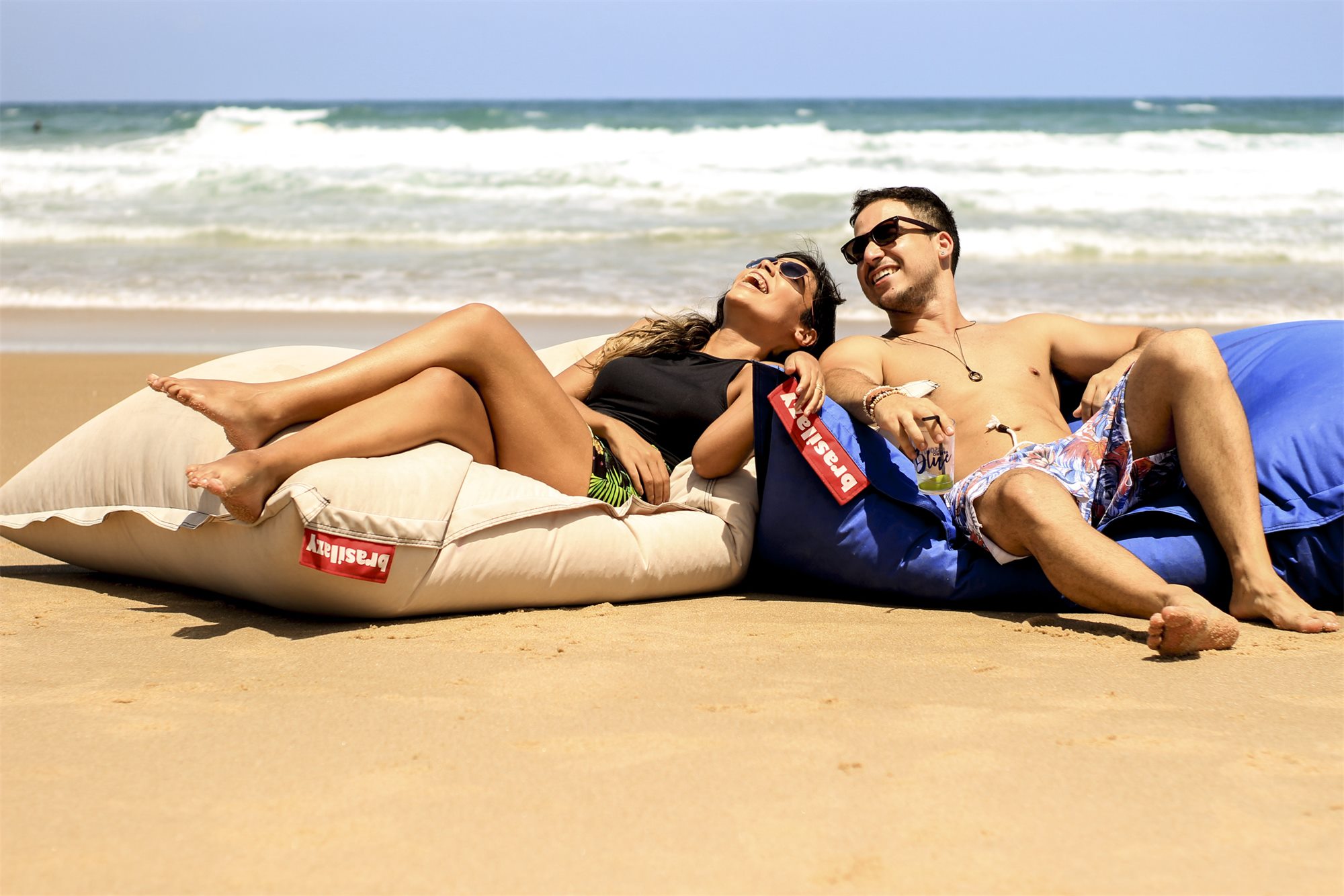 Puffs Brasilazy em casa de praia